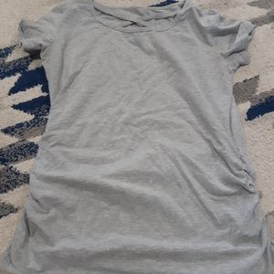 Maternity tee shirt size small